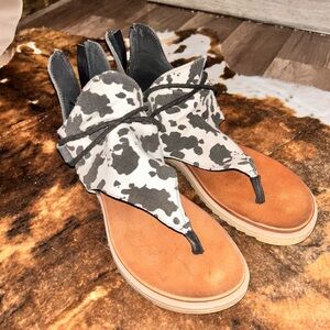 Women’s Cow Print Sandals